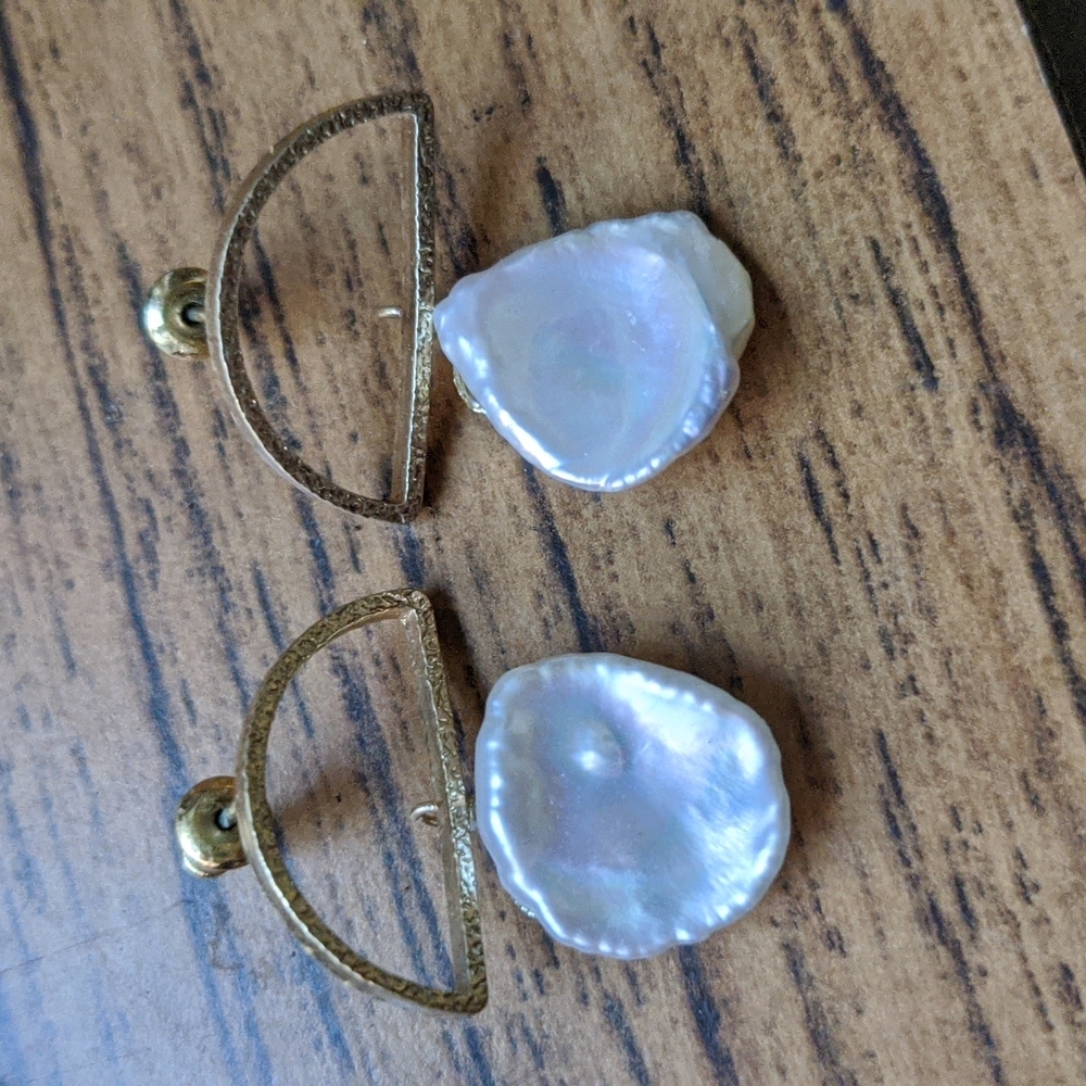 NWOT Natural Pearl Drop Earring